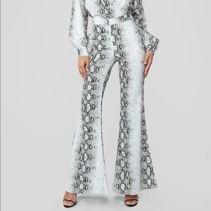 NWOT Fashion Nova Pants